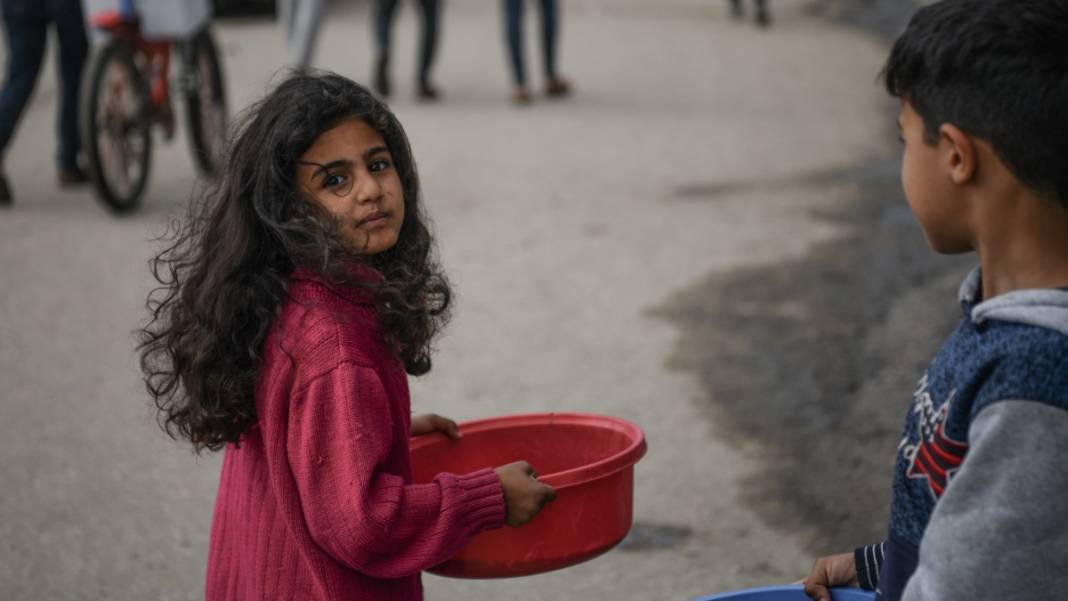 Gazze'de insanlık dramı! 'Şiddetli açlık' yaşayan halk çaresiz 2